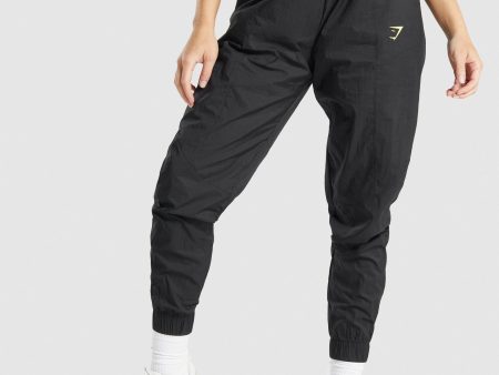 Gymshark Pulse Woven Joggers - Black For Sale