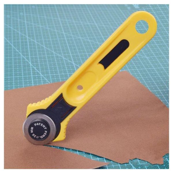 28mm Roller Round Rotary Cutter Knife Fashion